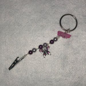 Roach clips / credit card puller keychains